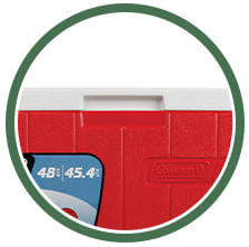 Caixa adventure 45.4 litros vermelha com isolamento em PU, baixo CO2 e redução de emissões de carbono